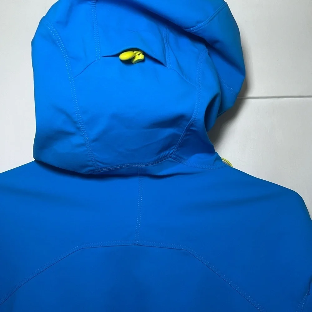 Men’s Patagonia jacket. SIZE XXL. Like new condition.